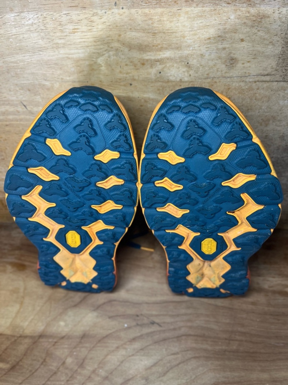 Hoka One One Speedgoat 5 Womens Size 8 Trail Running Shoes Sneakers Blue Coral - Picture 11 of 13